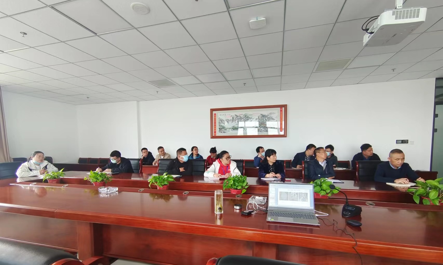 1652489049205558.jpg 4.jpg