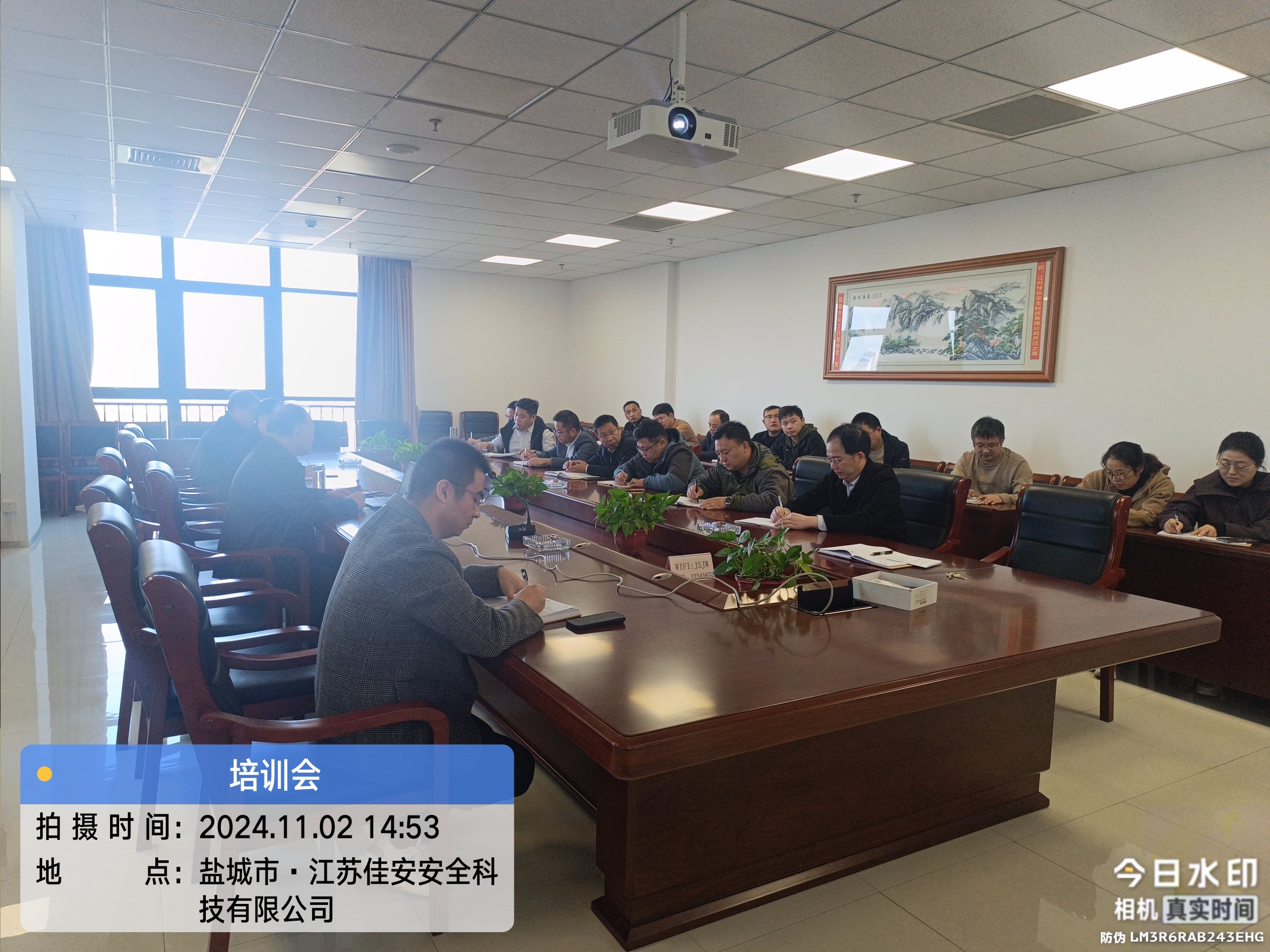 1730688849490247.jpg effabef6cdcb37d825c4c404da4c671.jpg